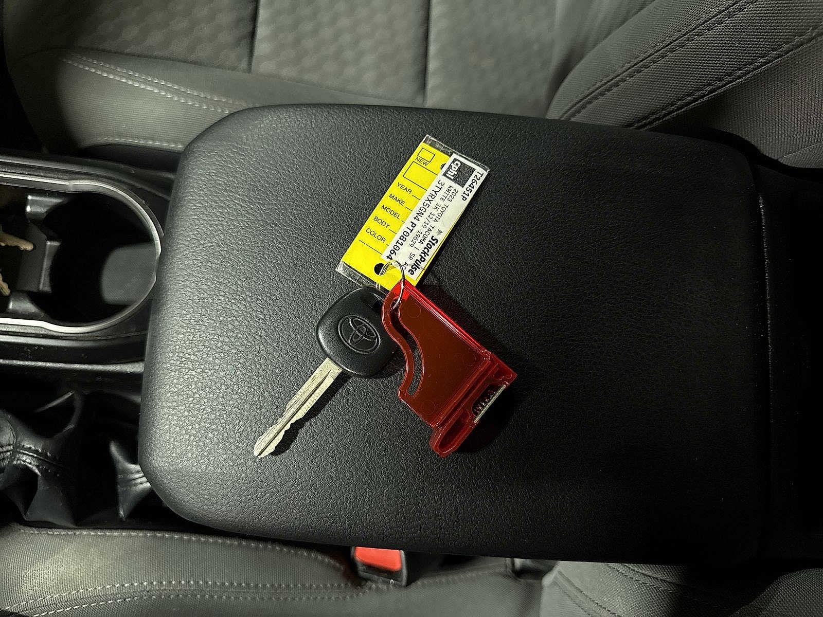 Thumbnail: 2023 Toyota Tacoma - 27