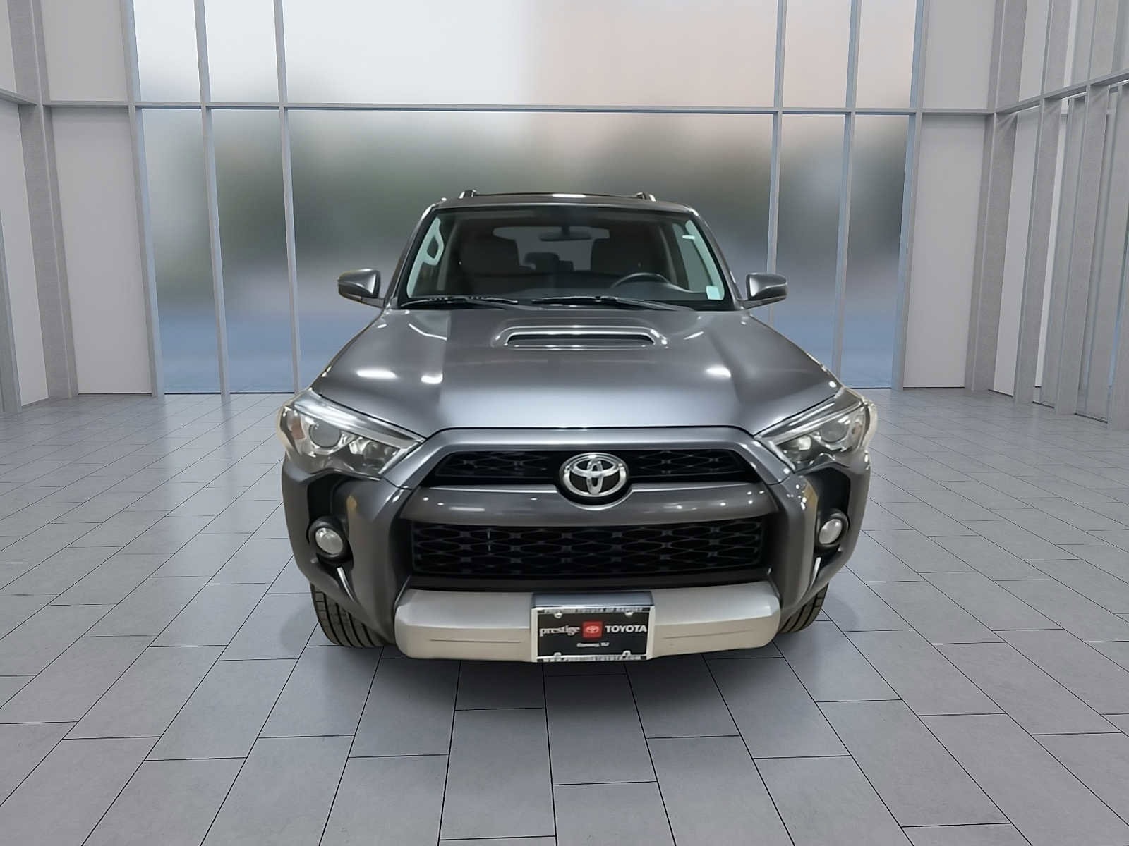 Thumbnail: 2017 Toyota 4Runner - 3