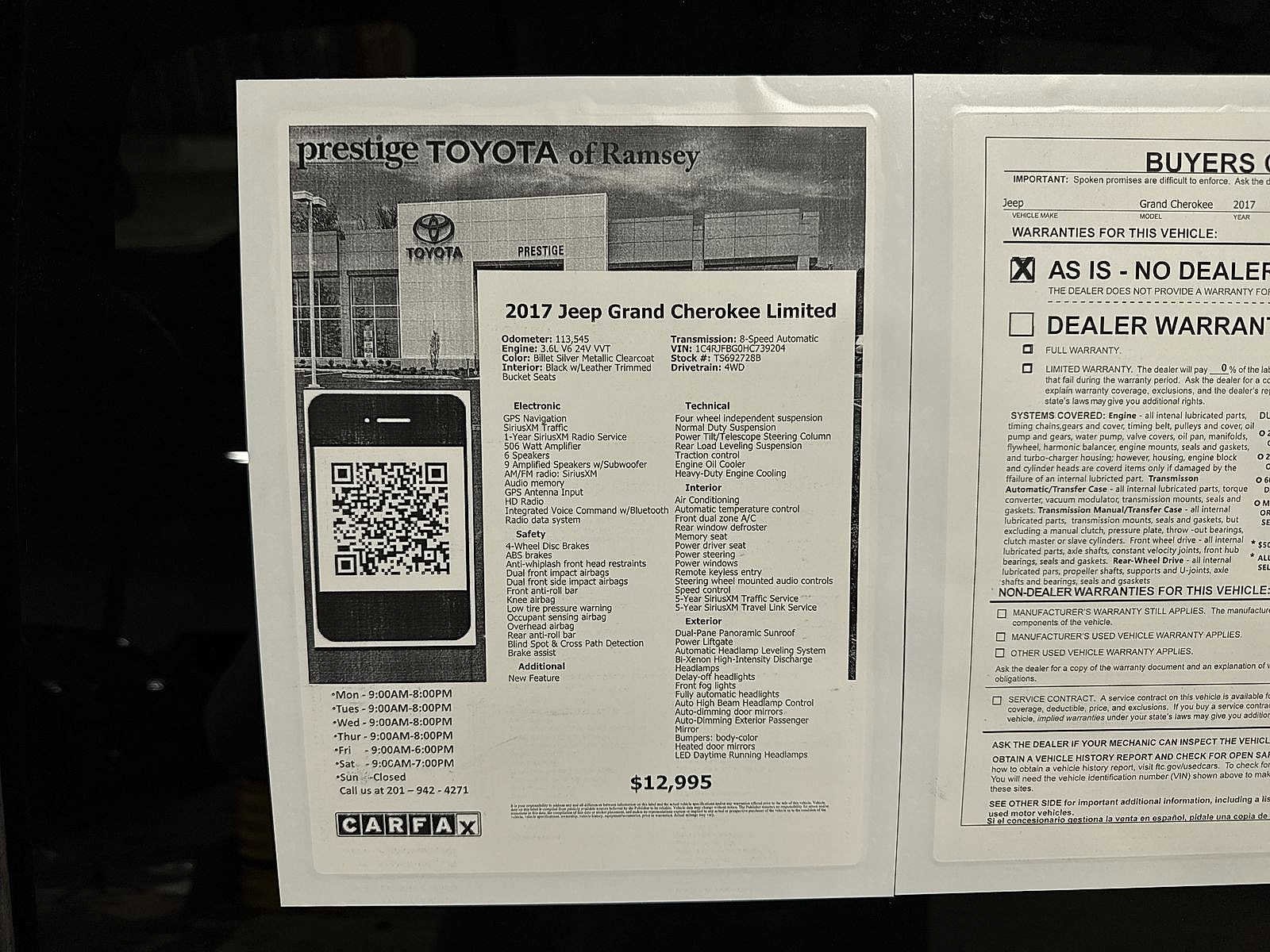 Thumbnail: 2017 Jeep Grand Cherokee - 13