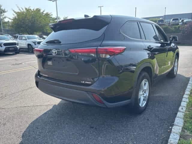 Thumbnail: 2021 Toyota Highlander - 4