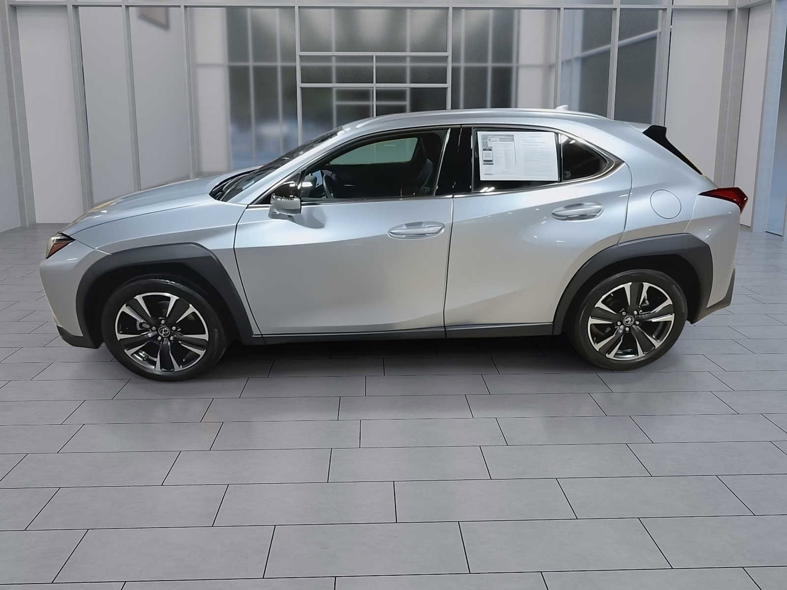 Thumbnail: 2023 Lexus UX - 5
