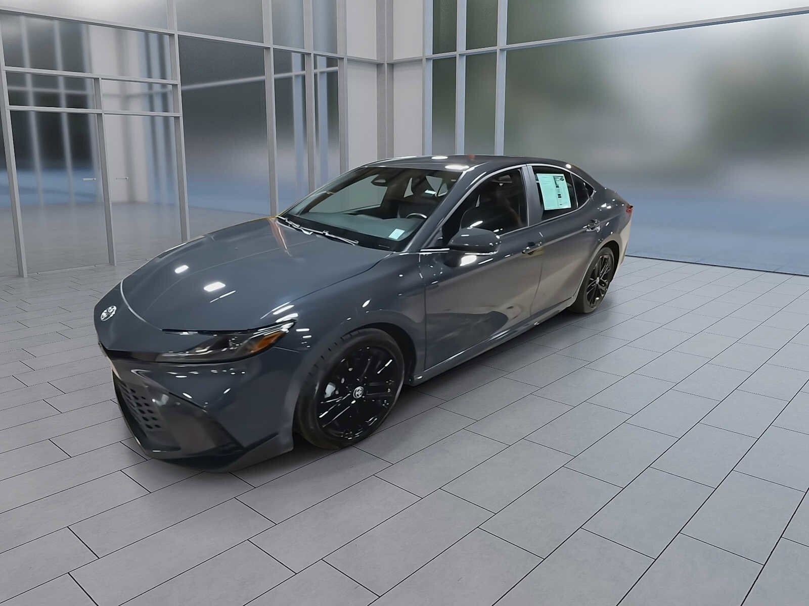 2025 Toyota Camry SE photo 4