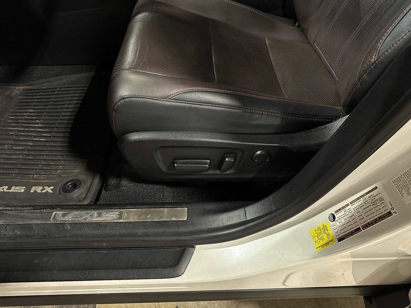 Thumbnail: 2018 Lexus RX - 23