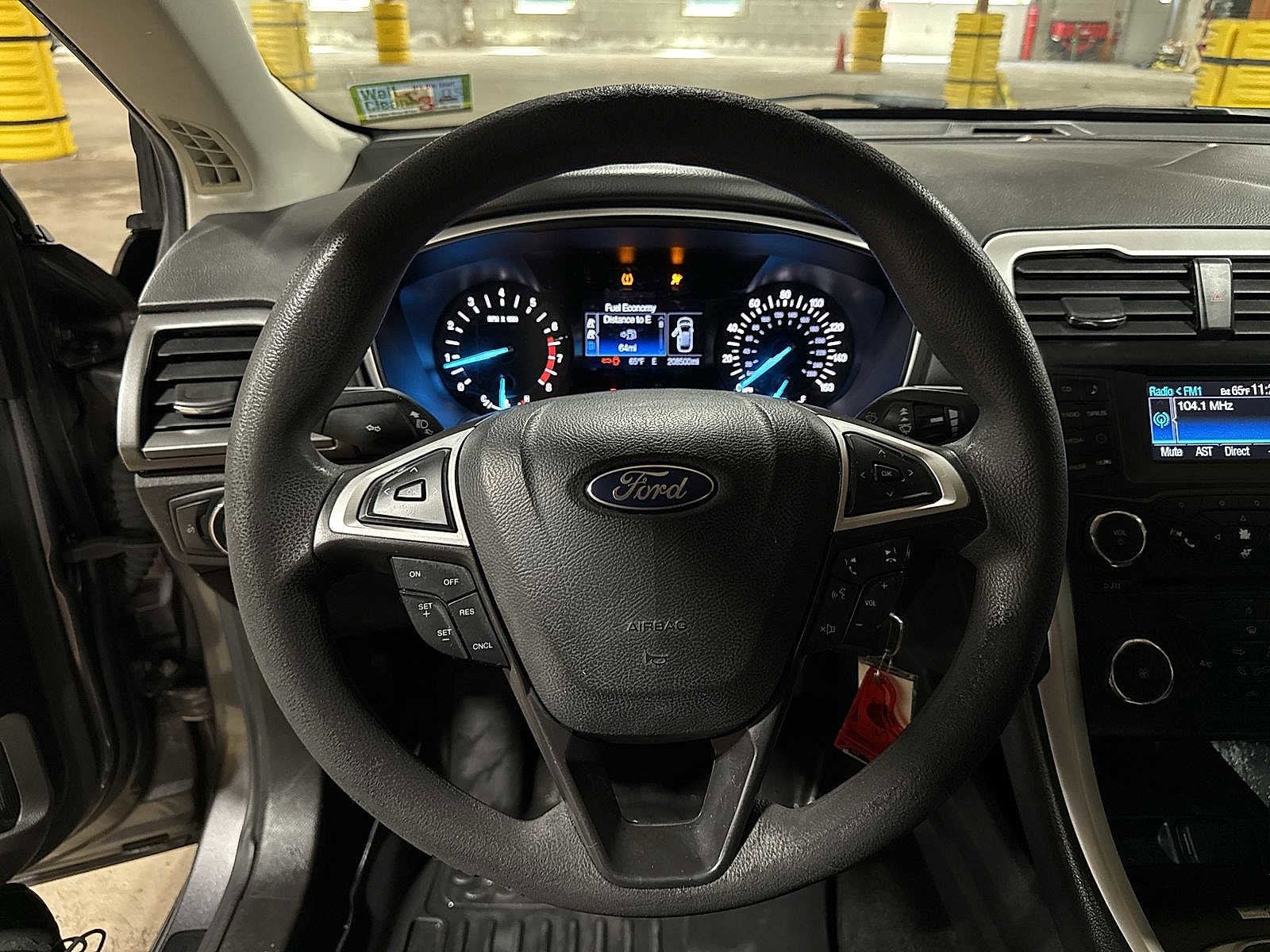 Thumbnail: 2013 Ford Fusion - 18