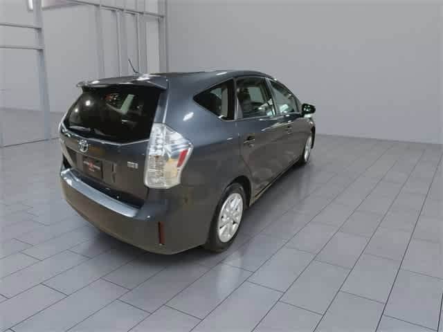 Thumbnail: 2012 Toyota Prius v - 8