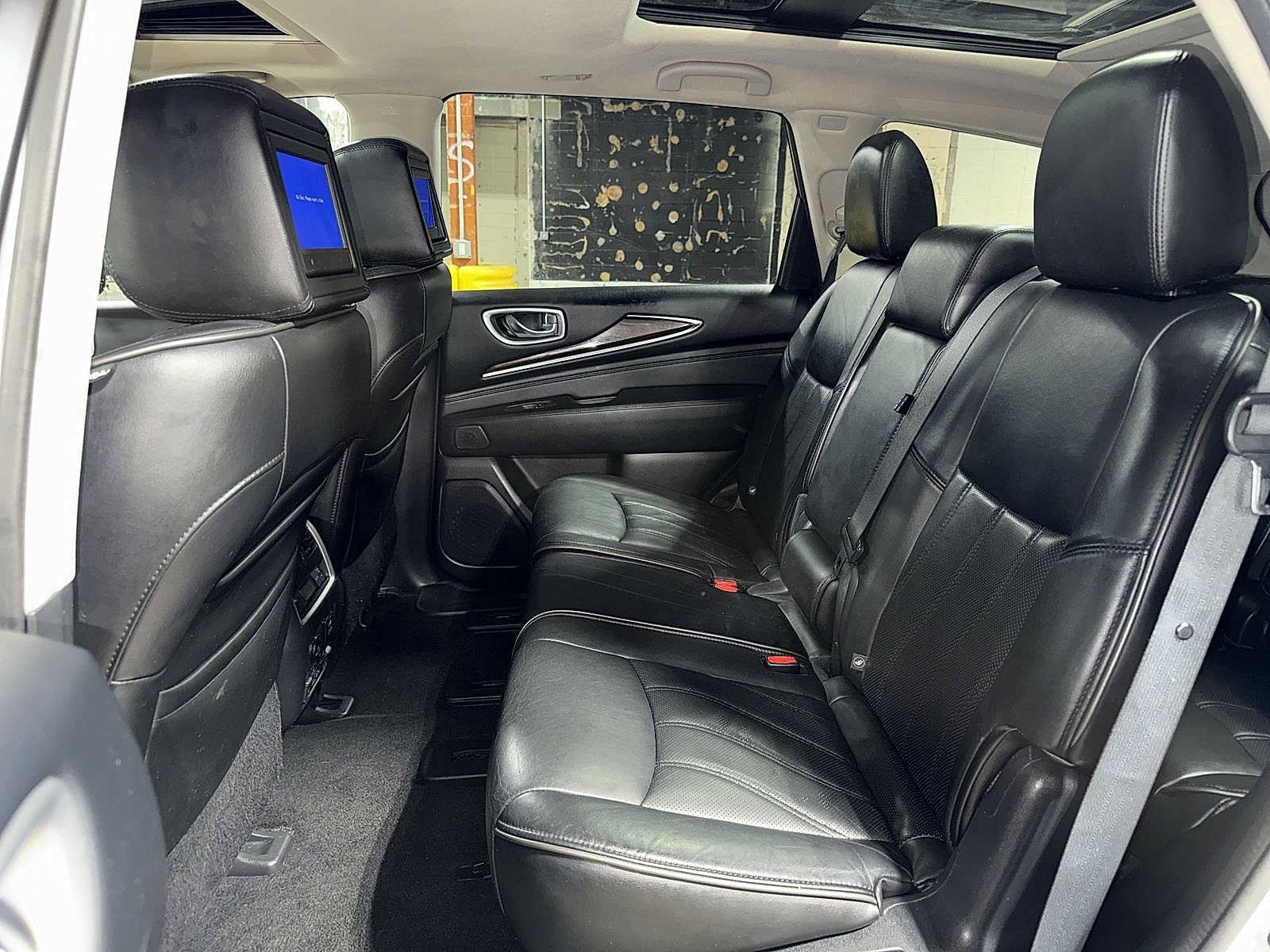 Thumbnail: 2015 INFINITI QX60 - 17