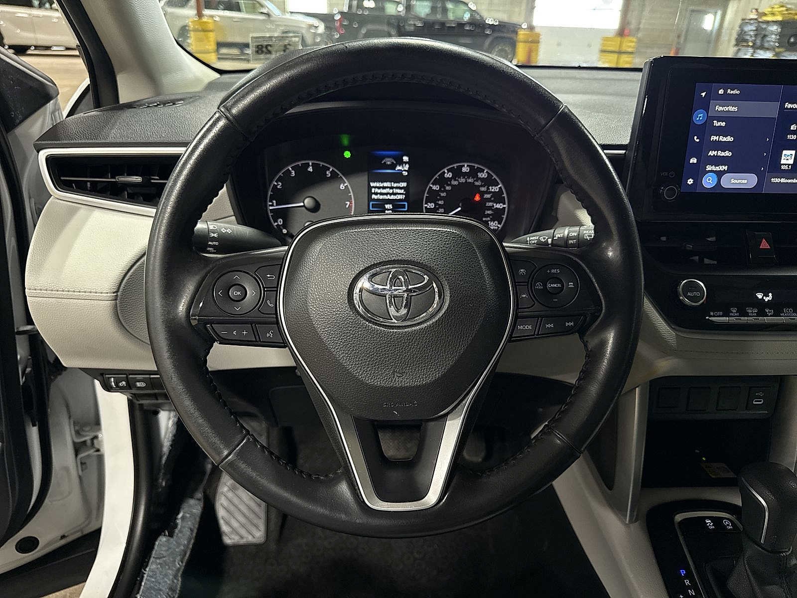 Thumbnail: 2023 Toyota Corolla Cross - 18