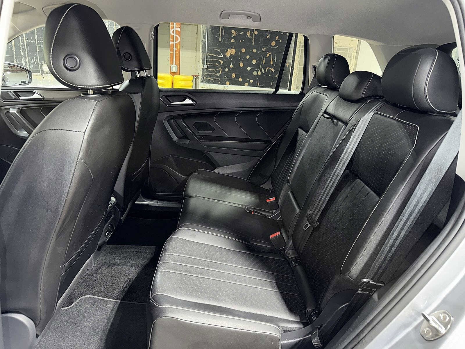 Thumbnail: 2023 Volkswagen Tiguan - 16