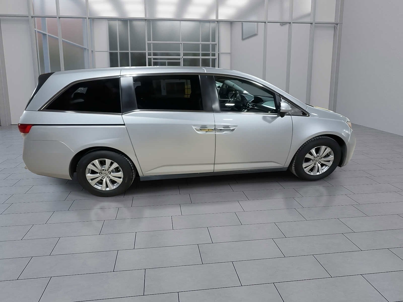 Thumbnail: 2015 Honda Odyssey - 9