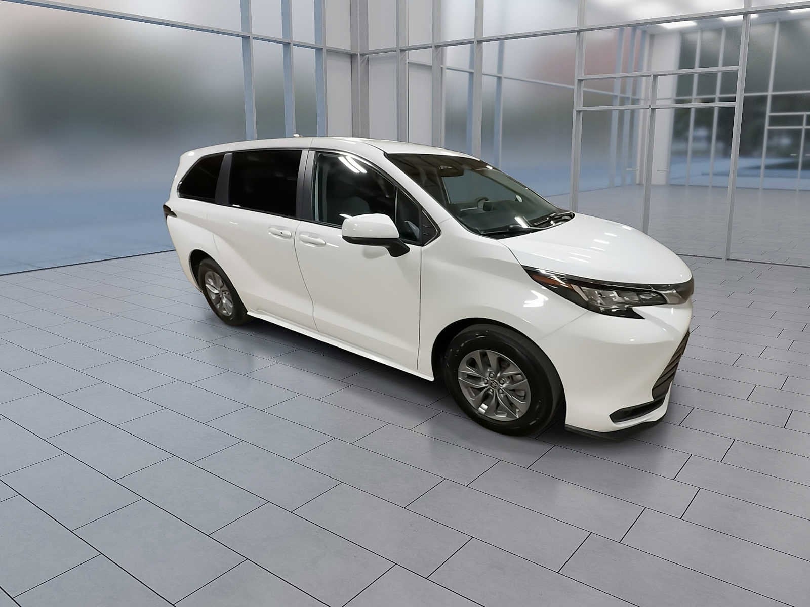 Thumbnail: 2023 Toyota Sienna - 2