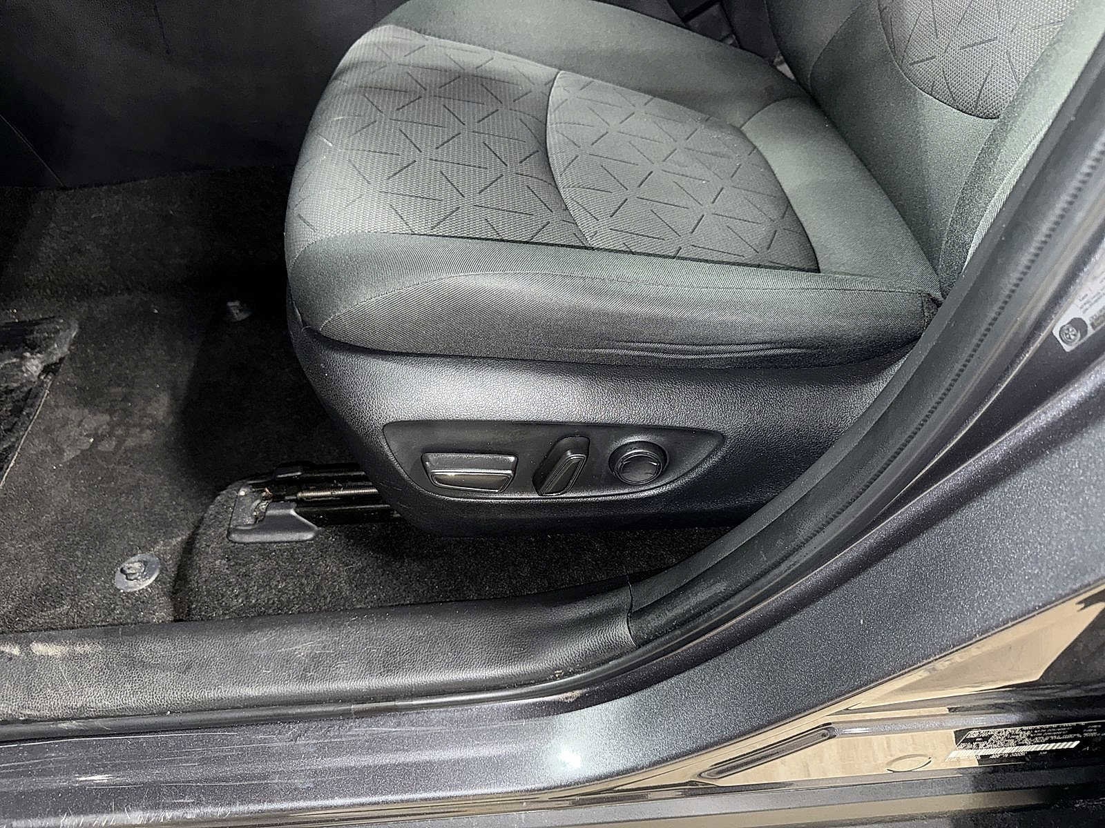 Thumbnail: 2024 Toyota RAV4 - 23