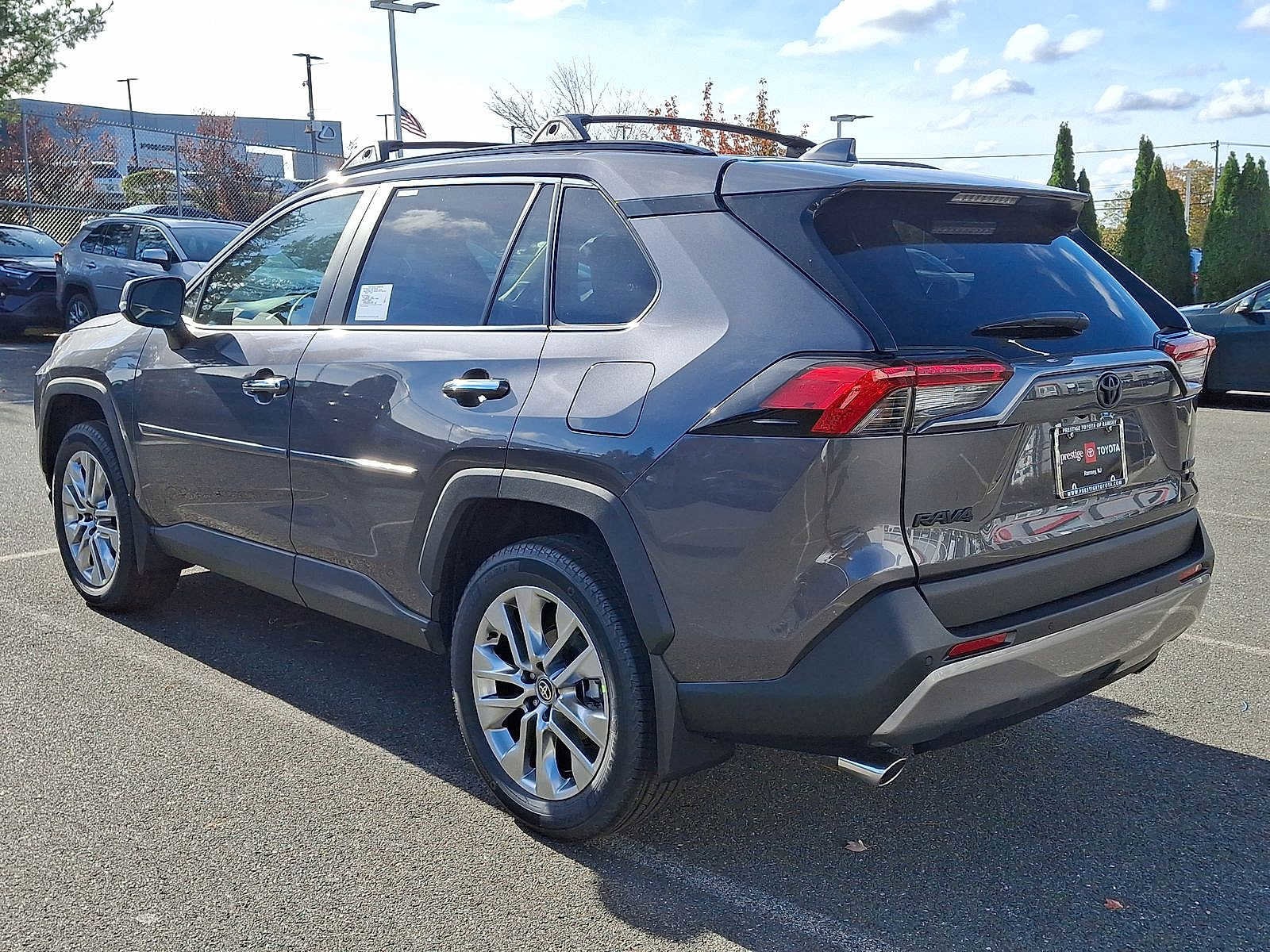 Thumbnail: 2025 Toyota RAV4 - 11