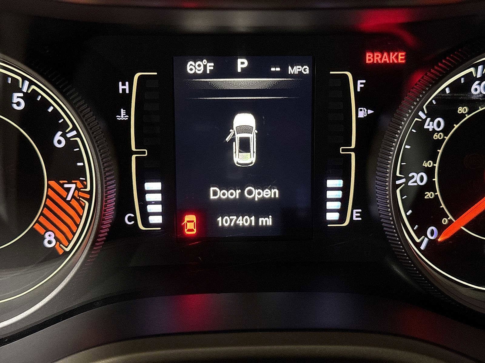 Thumbnail: 2015 Jeep Cherokee - 19