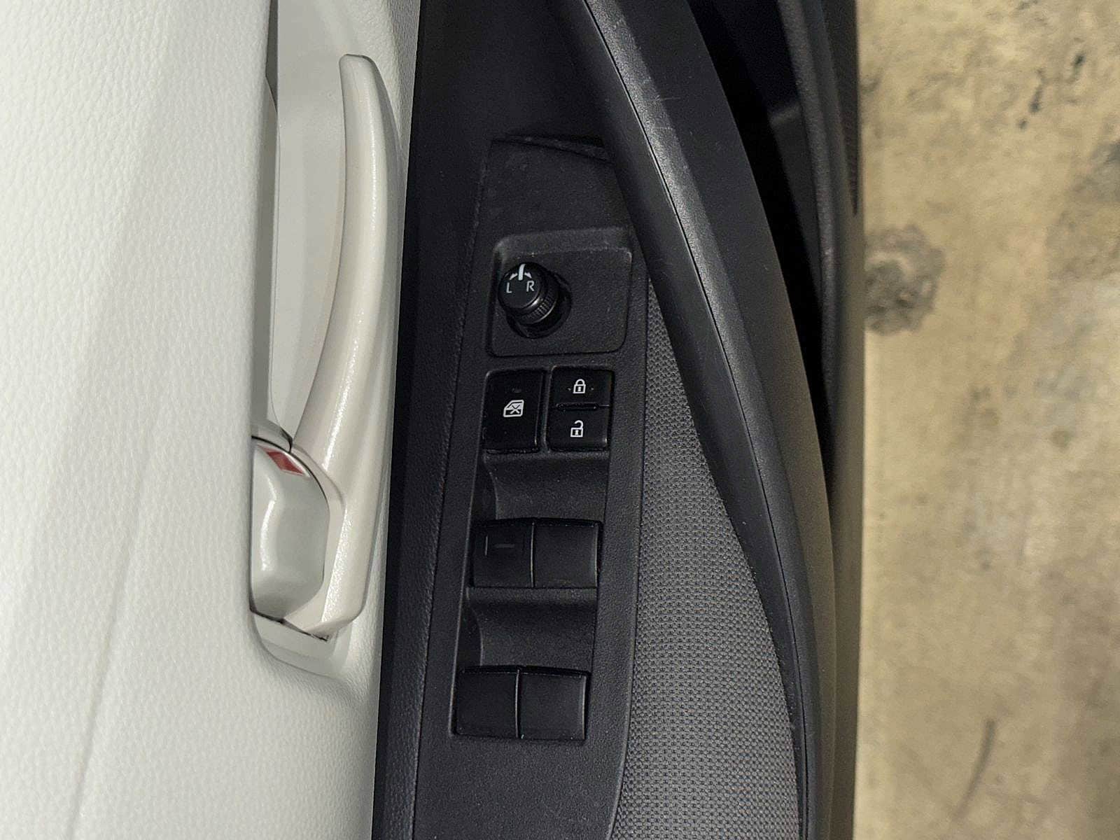 Thumbnail: 2025 Toyota Corolla - 22