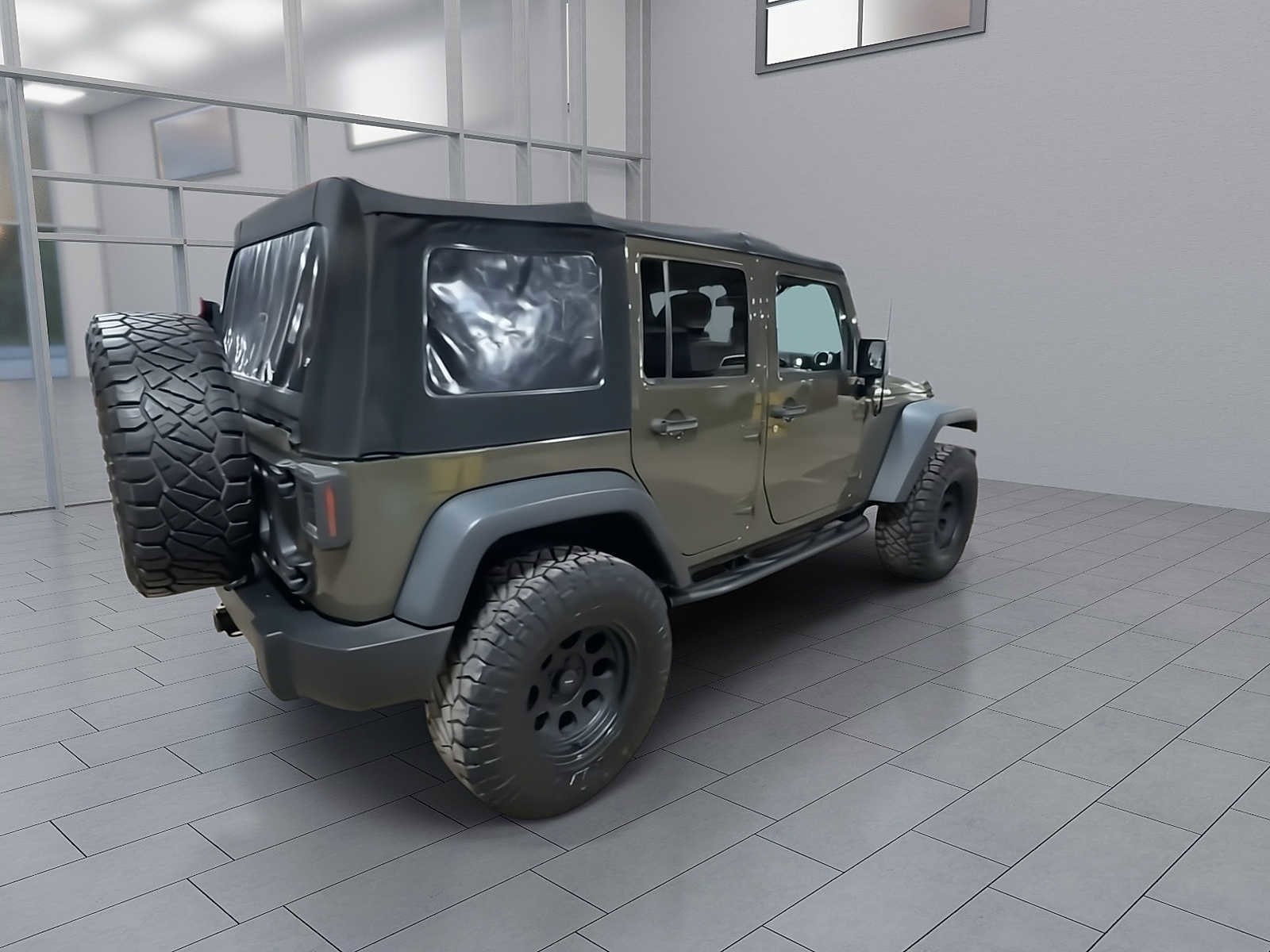 Thumbnail: 2015 Jeep Wrangler - 8