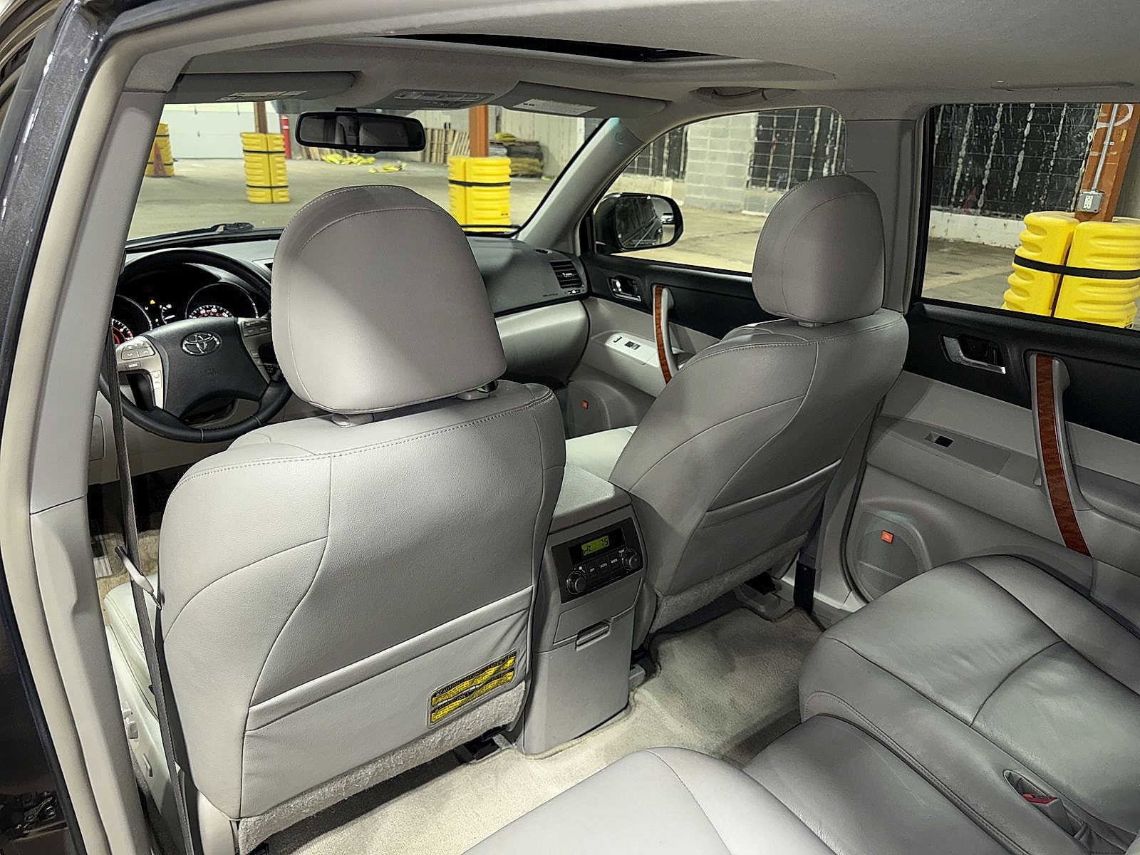 Thumbnail: 2008 Toyota Highlander - 31