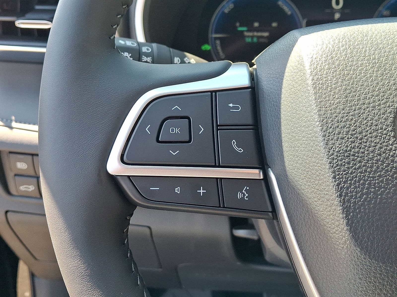 Thumbnail: 2026 Toyota Highlander - 17