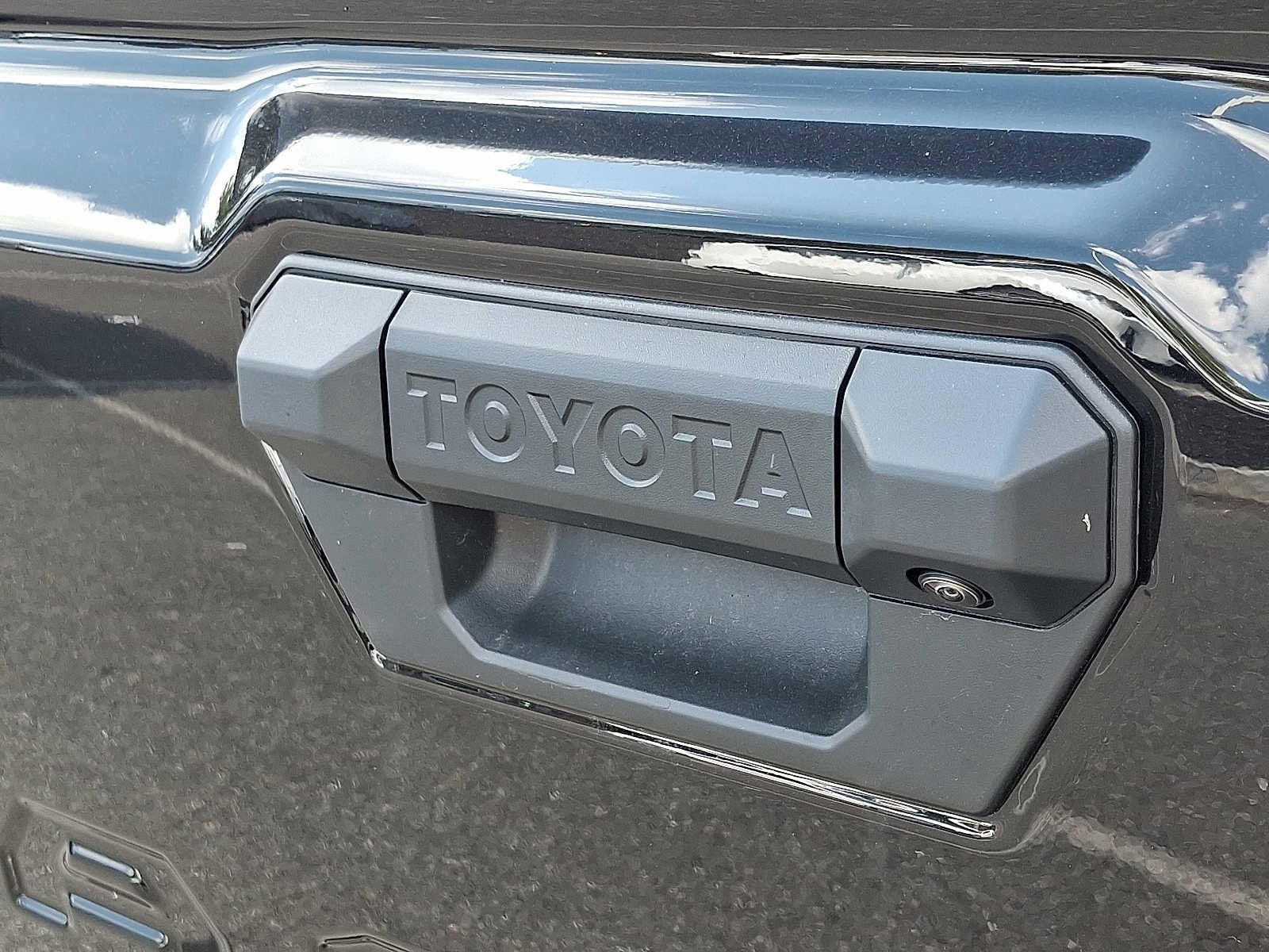 Thumbnail: 2025 Toyota Tacoma - 20