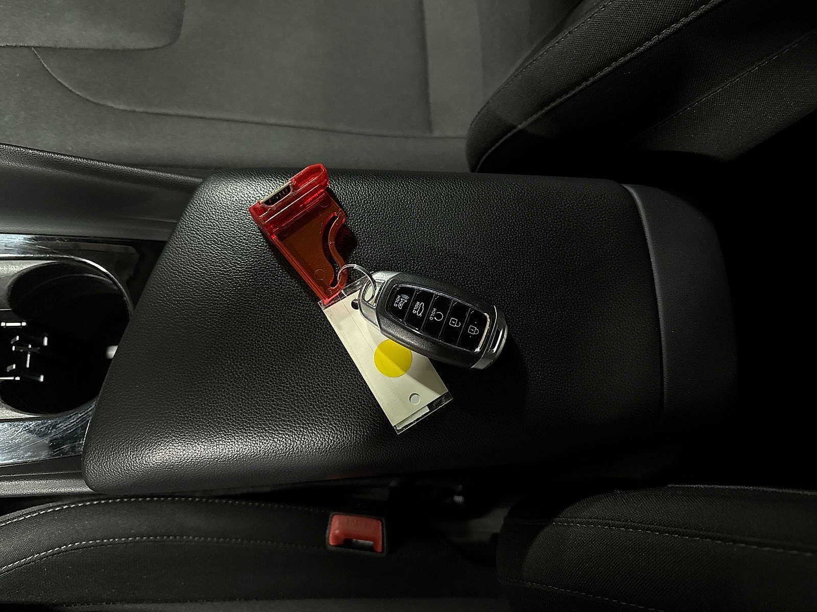 Thumbnail: 2022 Hyundai Elantra - 28