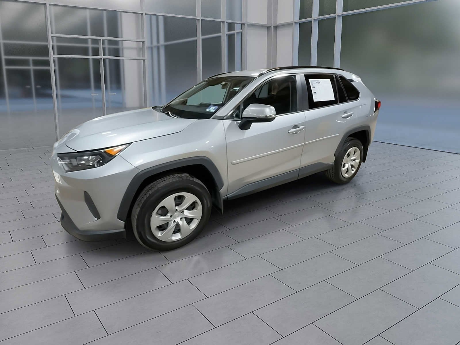 Thumbnail: 2019 Toyota RAV4 - 4