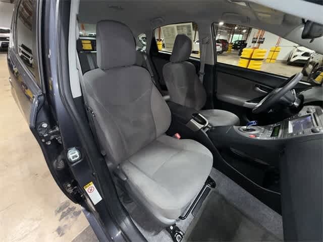 2013 Toyota Prius Two 16