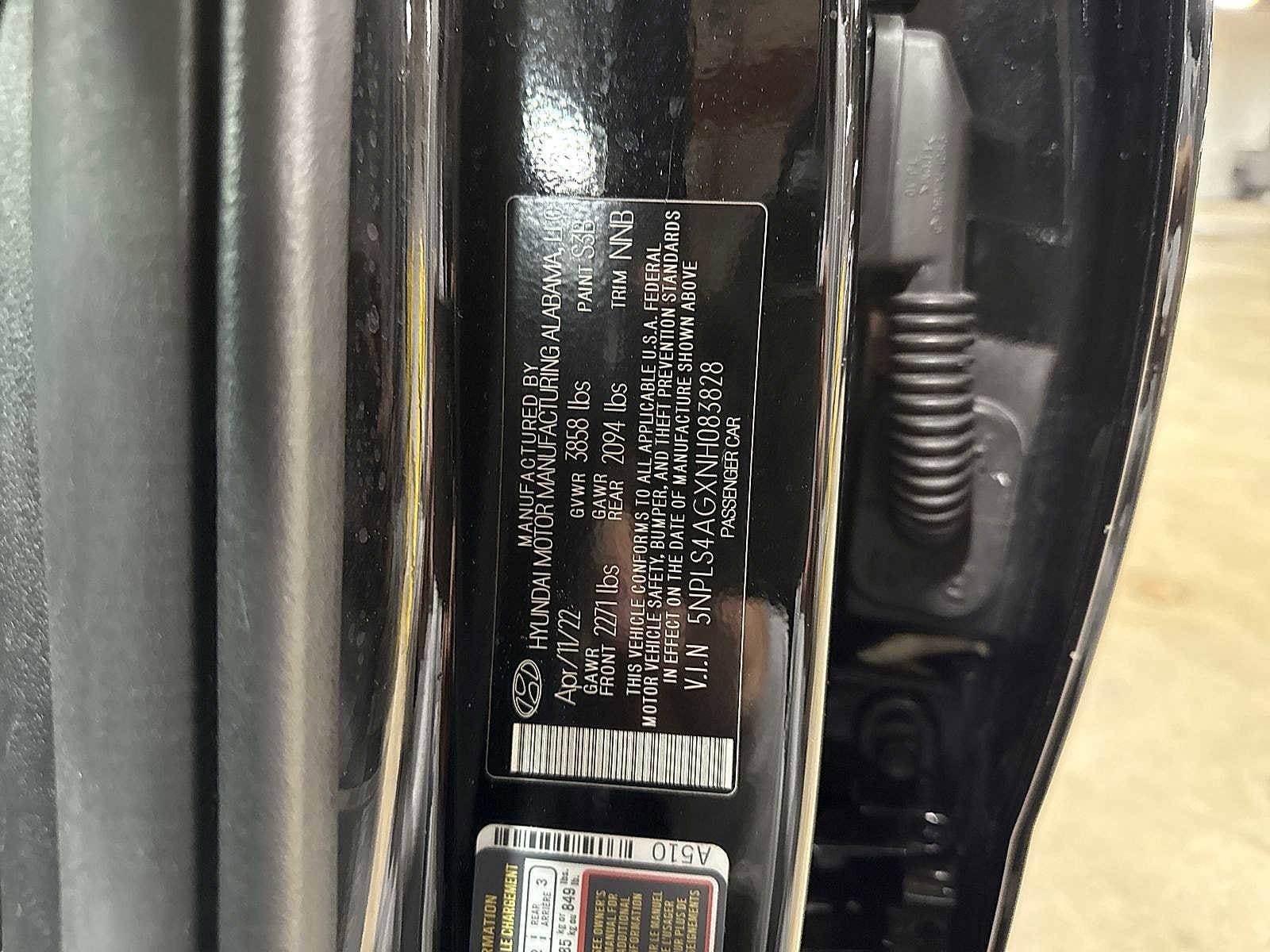 Thumbnail: 2022 Hyundai Elantra - 14