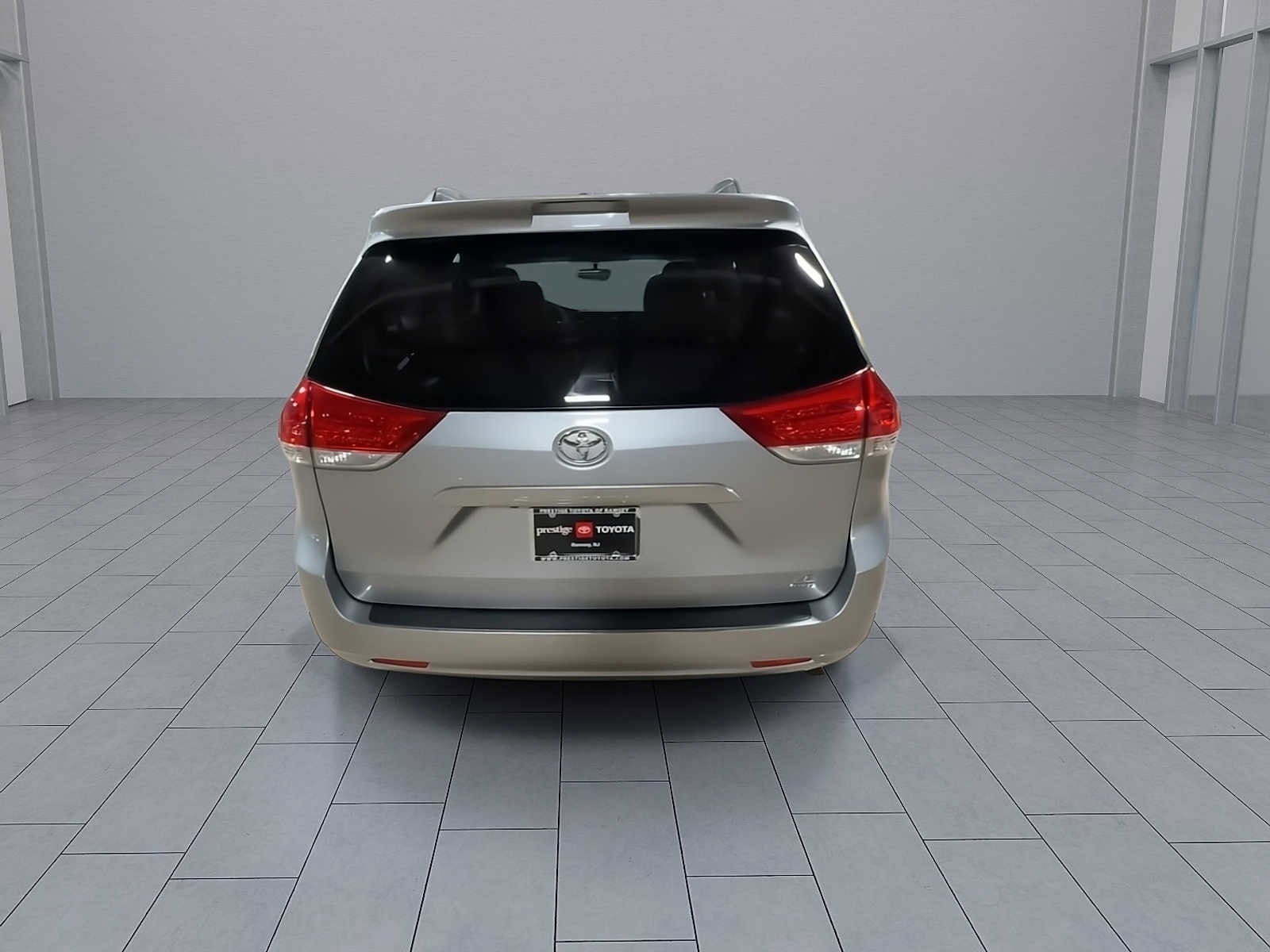 Thumbnail: 2014 Toyota Sienna - 2