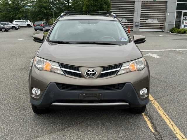 Thumbnail: 2015 Toyota RAV4 - 2