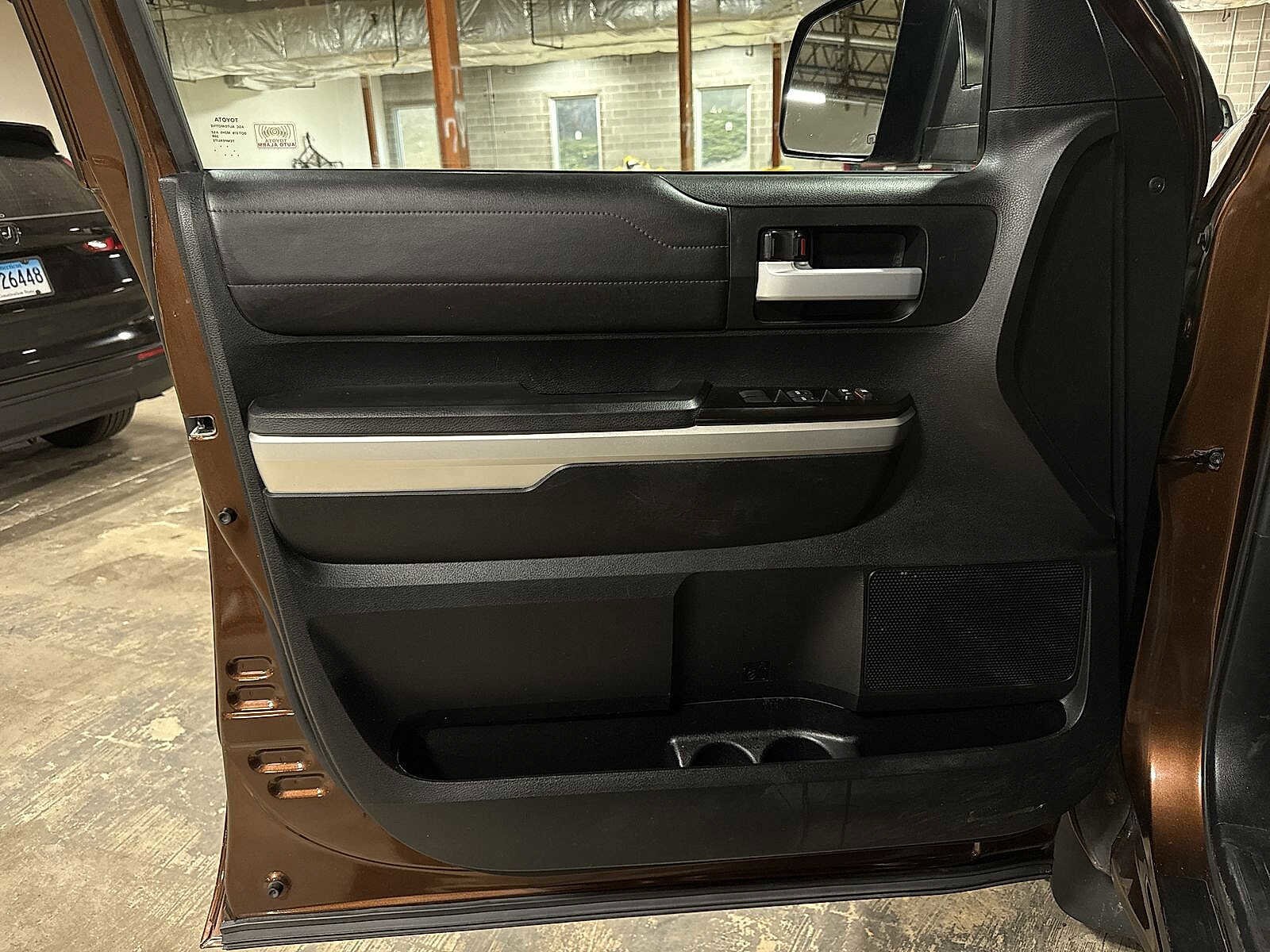 Thumbnail: 2017 Toyota Tundra - 32