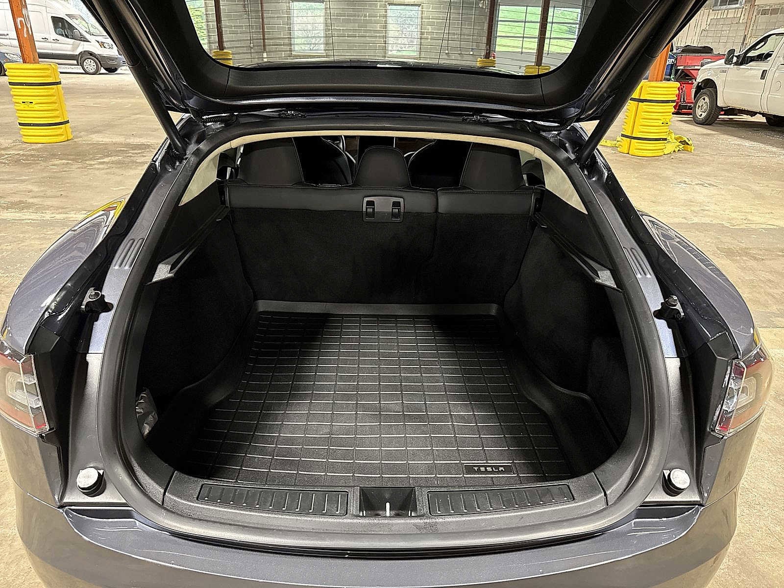 Thumbnail: 2018 Tesla Model S - 11