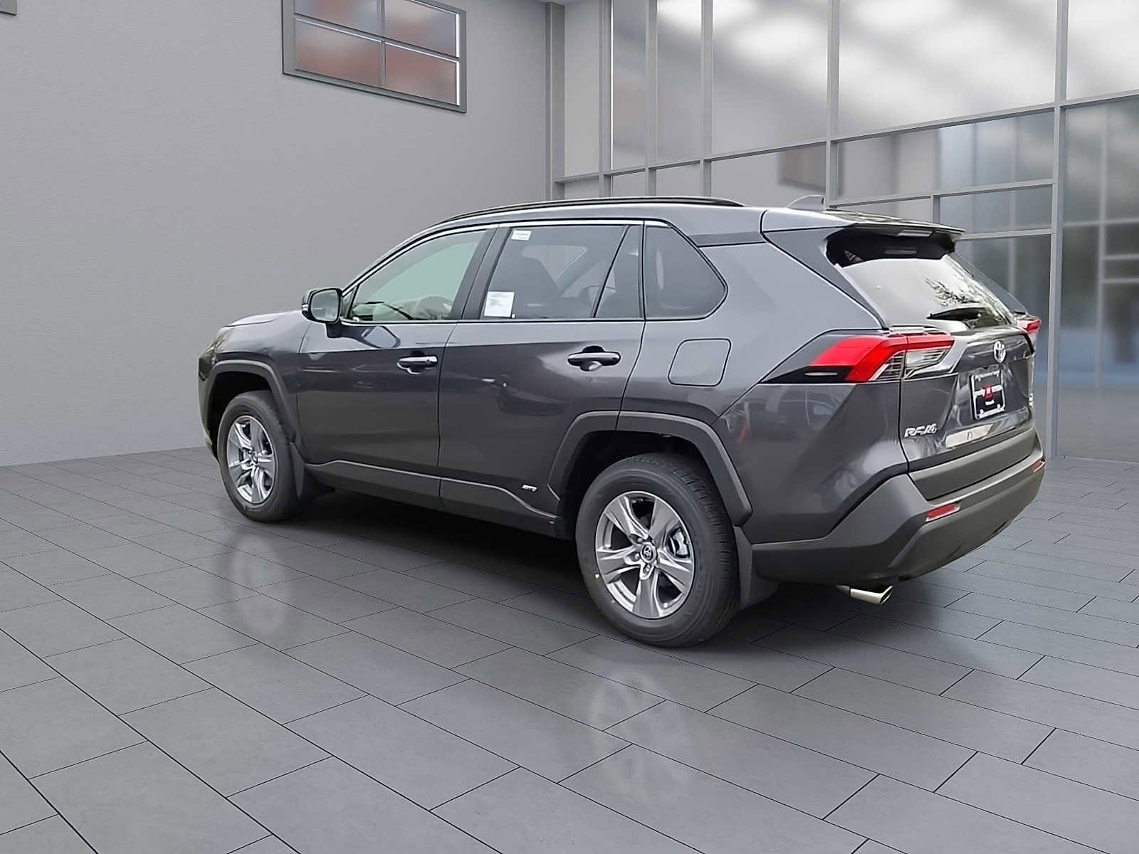 Thumbnail: 2025 Toyota RAV4 - 9