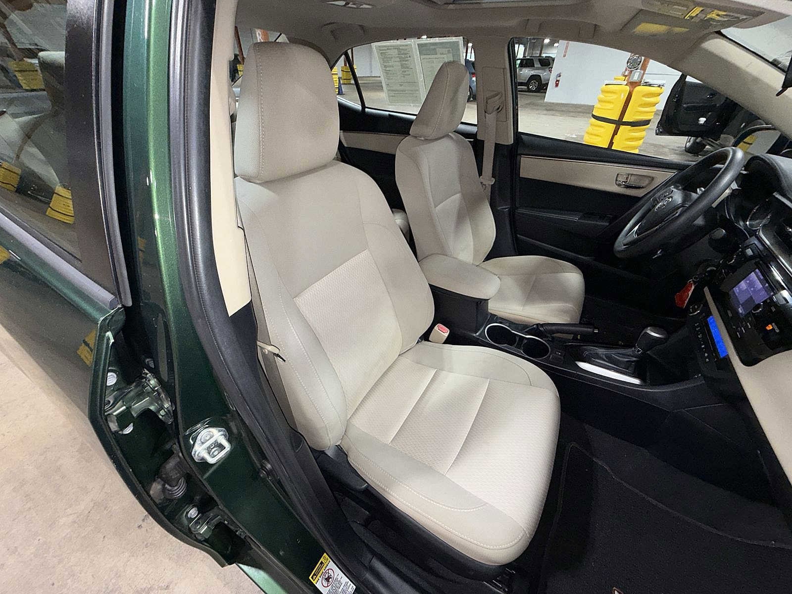 Thumbnail: 2014 Toyota Corolla - 15