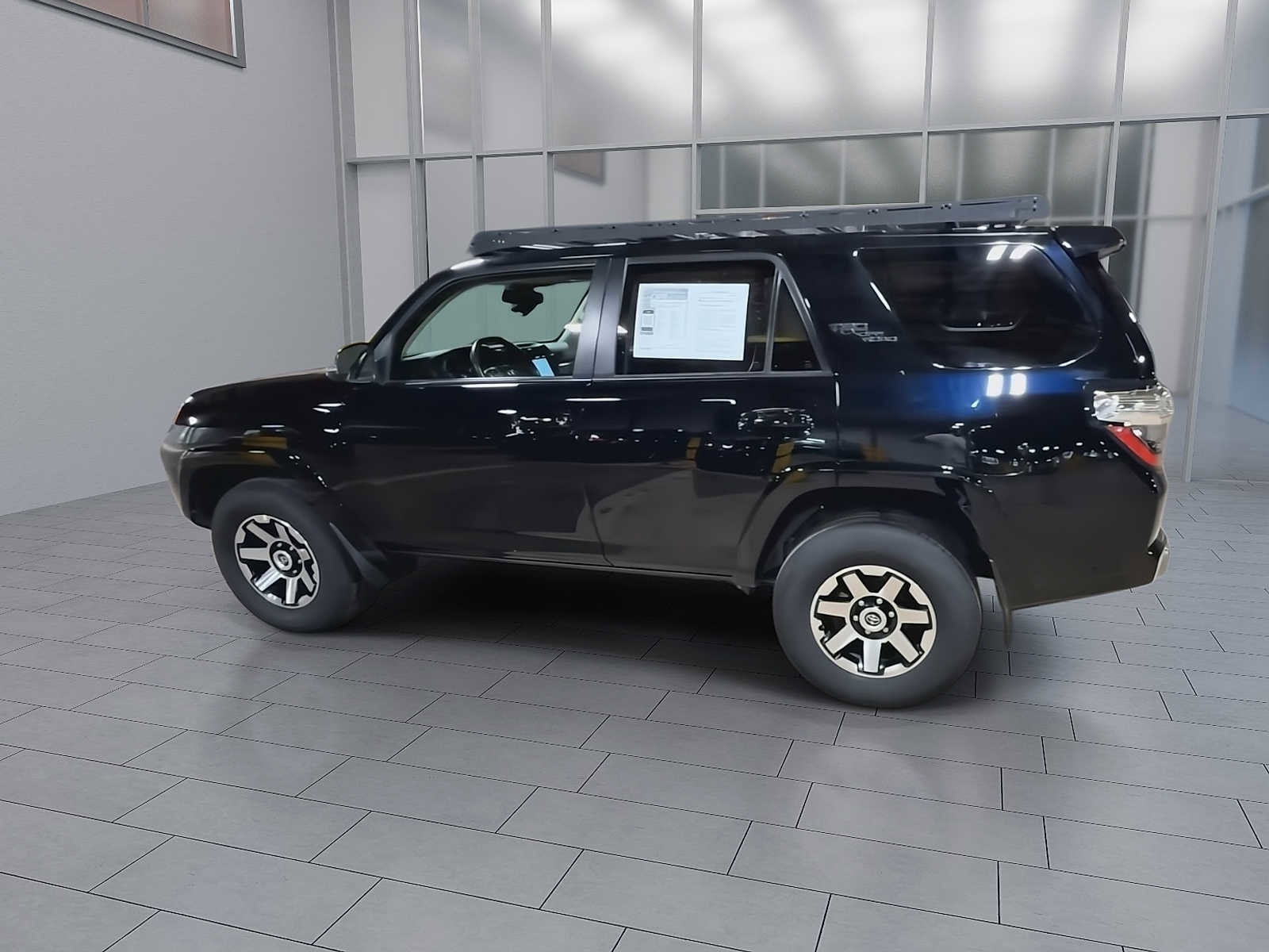 Thumbnail: 2023 Toyota 4Runner - 6