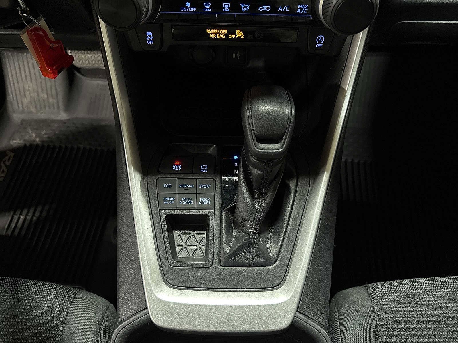 Thumbnail: 2019 Toyota RAV4 - 29