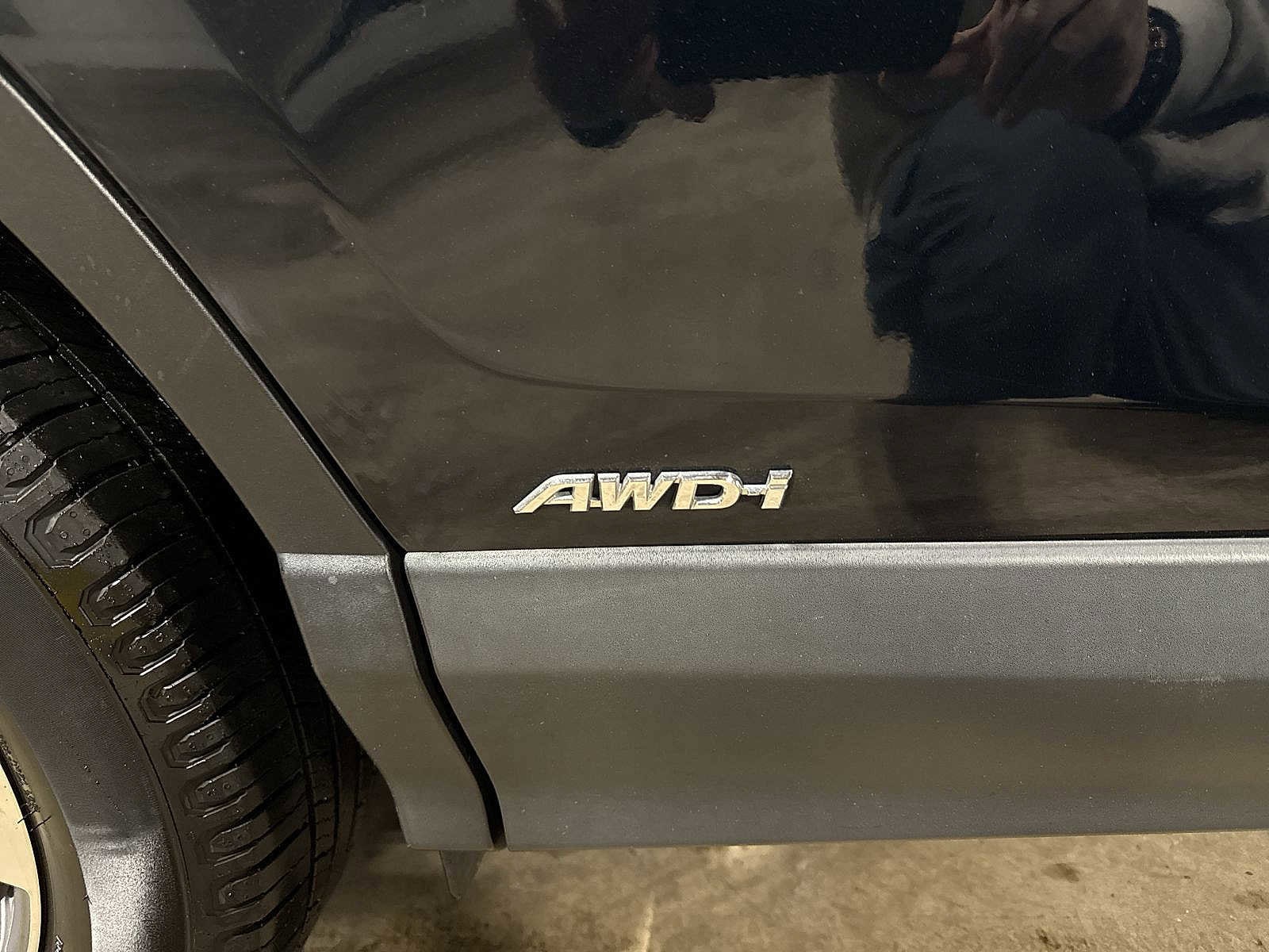 Thumbnail: 2018 Toyota RAV4 - 26