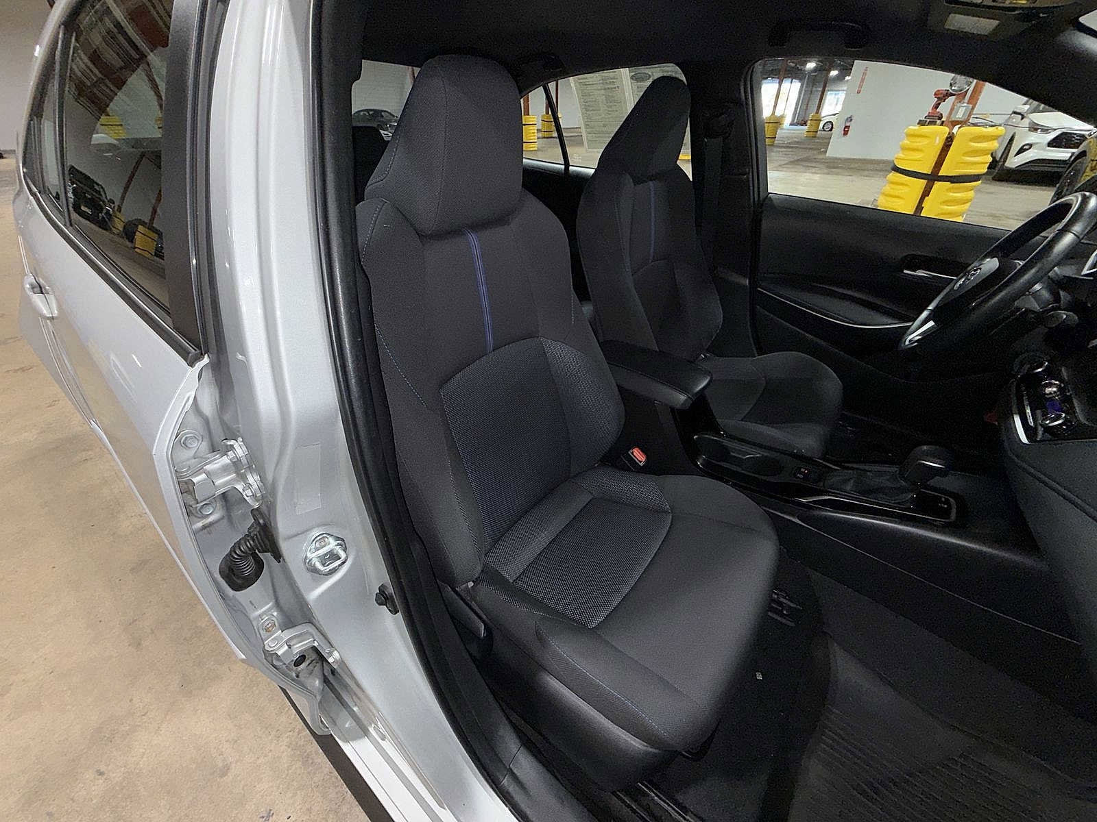 Thumbnail: 2021 Toyota Corolla - 16