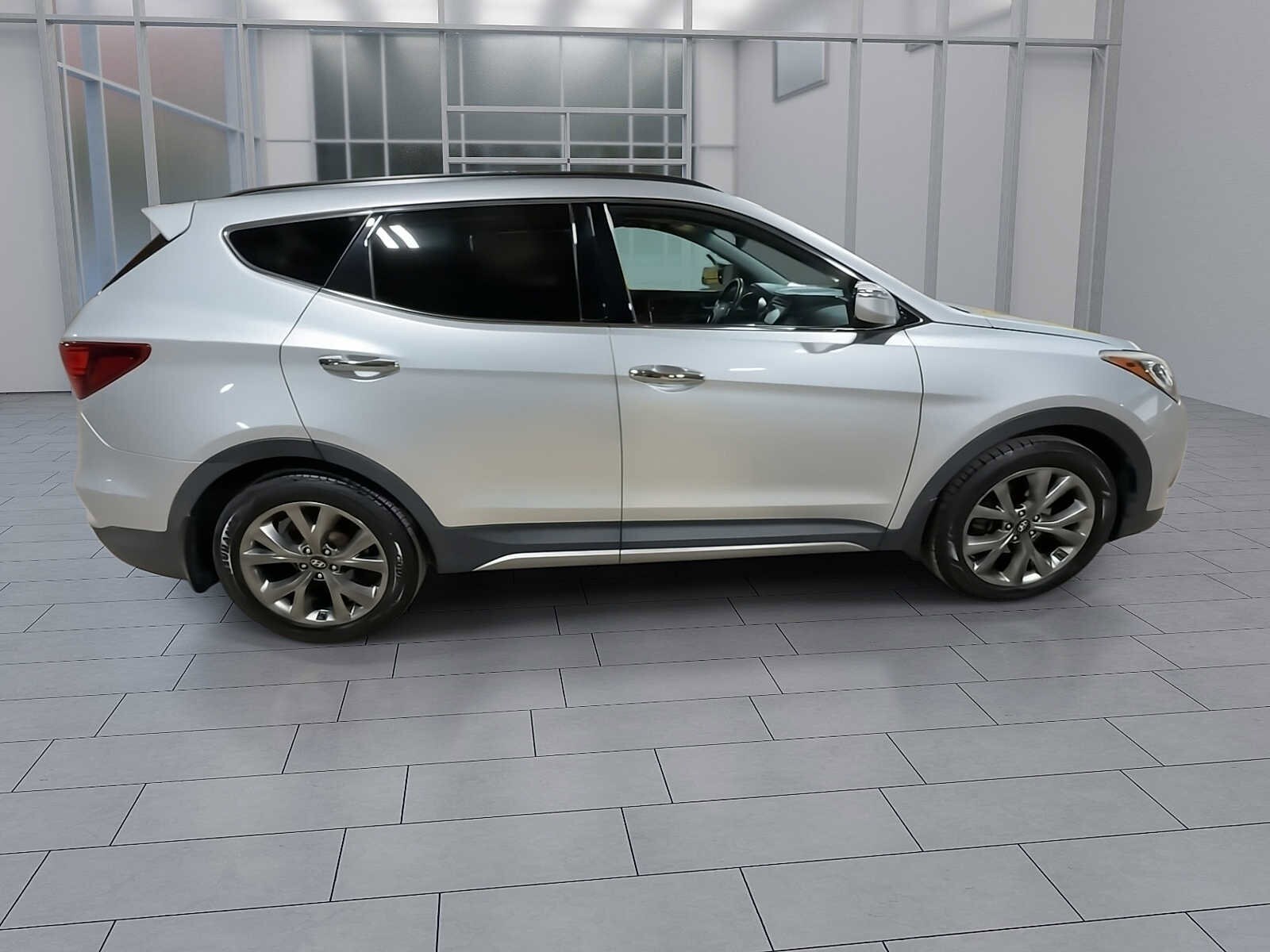 Thumbnail: 2018 Hyundai Santa Fe - 9