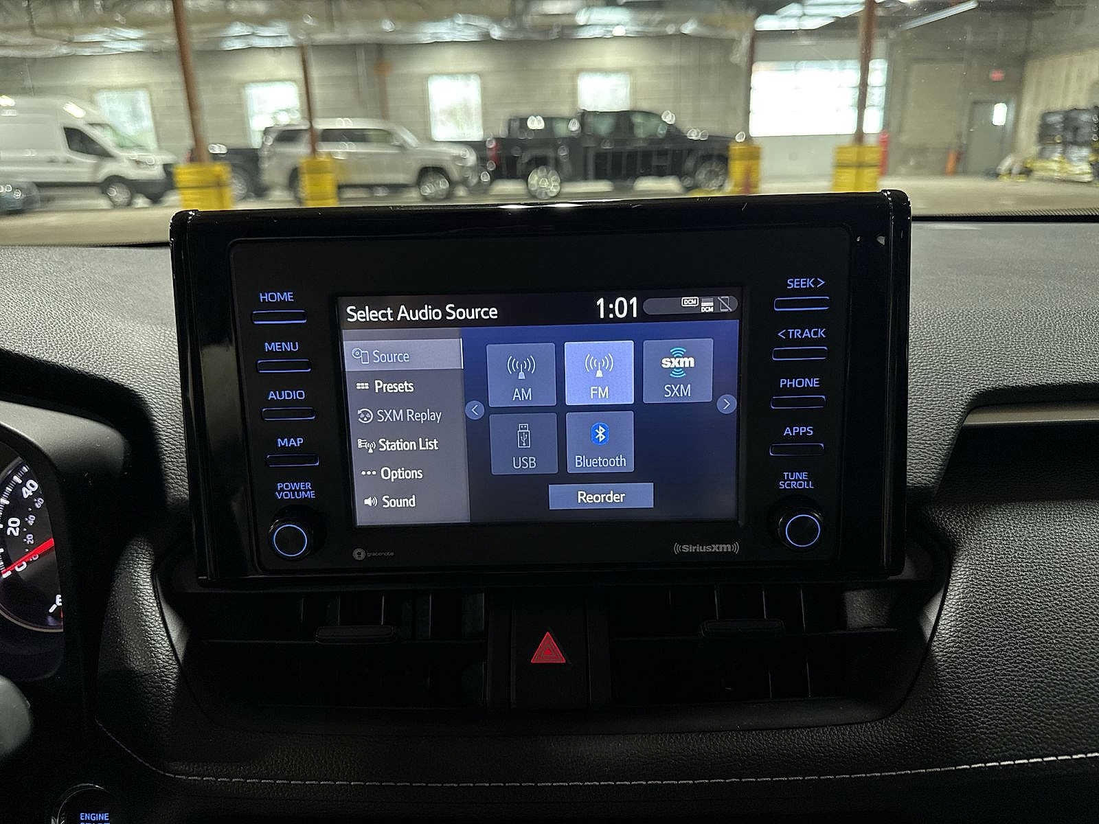 Thumbnail: 2022 Toyota RAV4 - 20