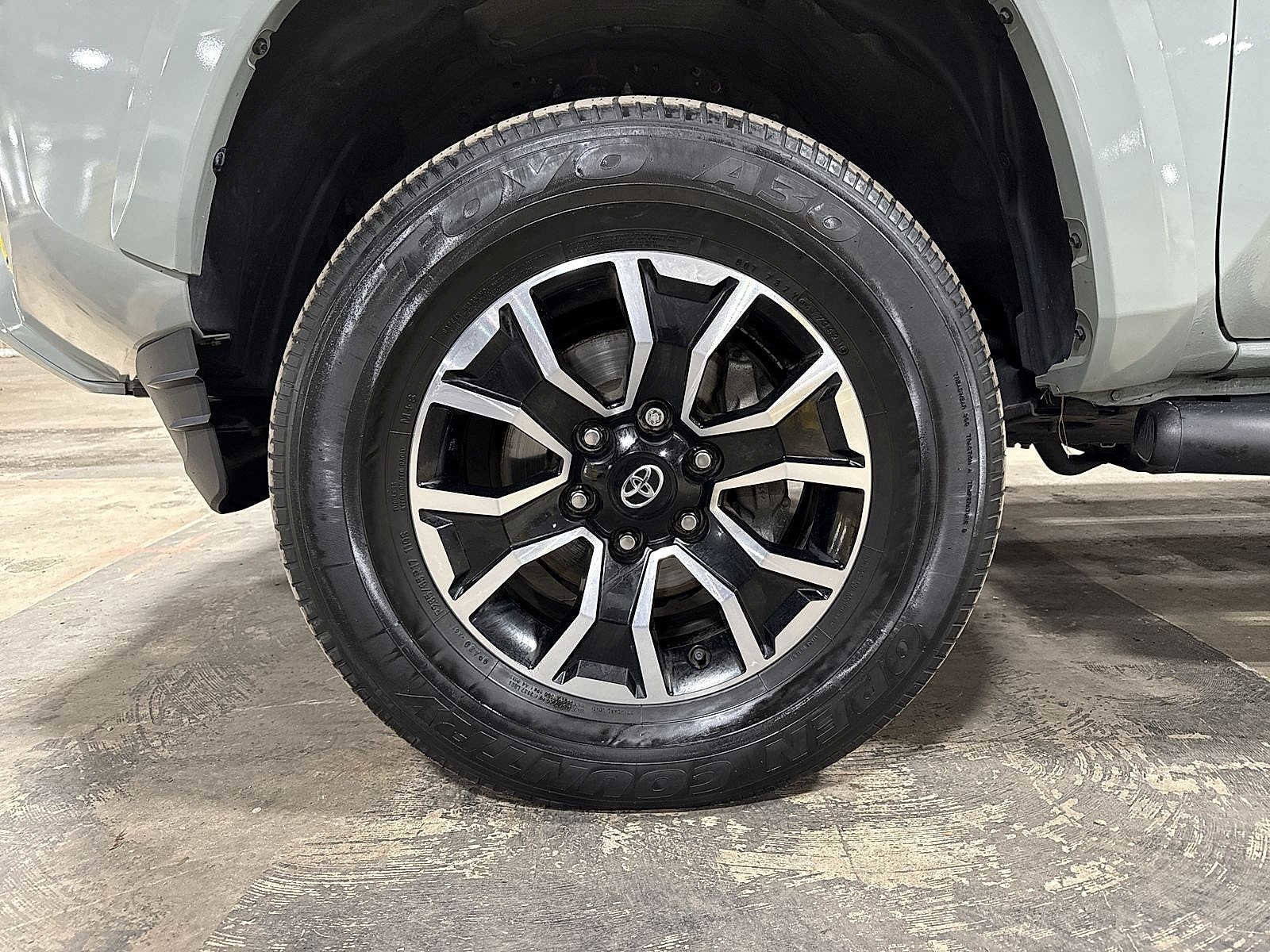 Thumbnail: 2022 Toyota Tacoma - 10