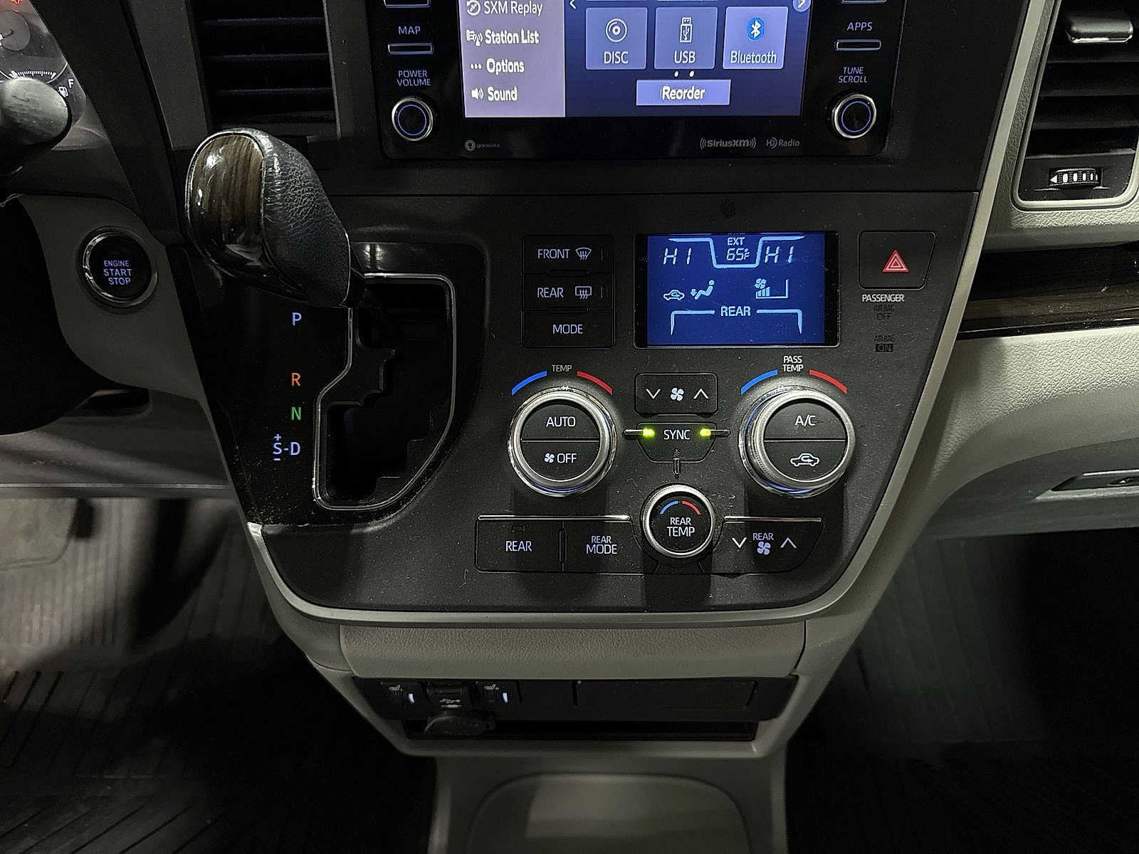 Thumbnail: 2020 Toyota Sienna - 21