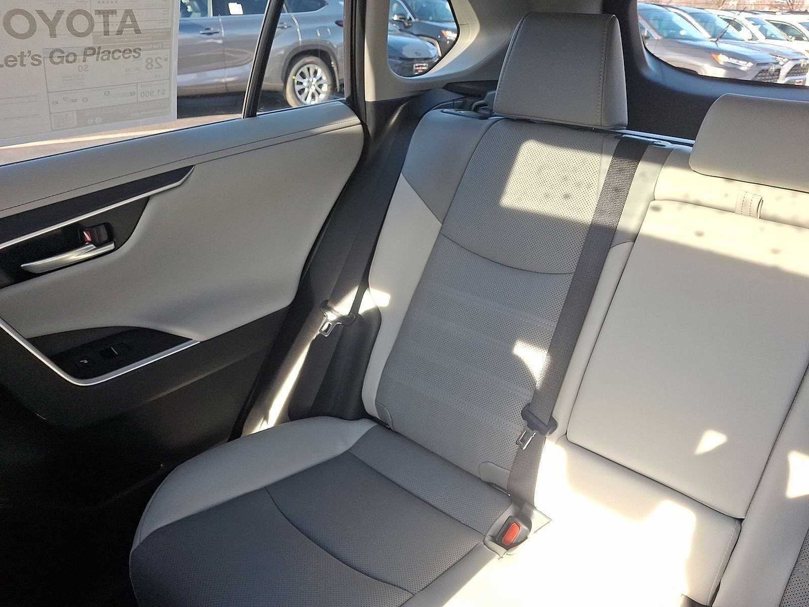 Thumbnail: 2025 Toyota RAV4 - 12