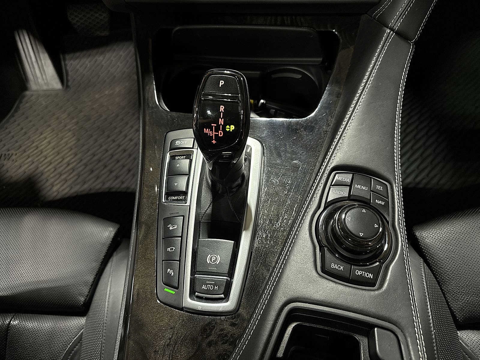 Thumbnail: 2014 BMW 6 Series - 32