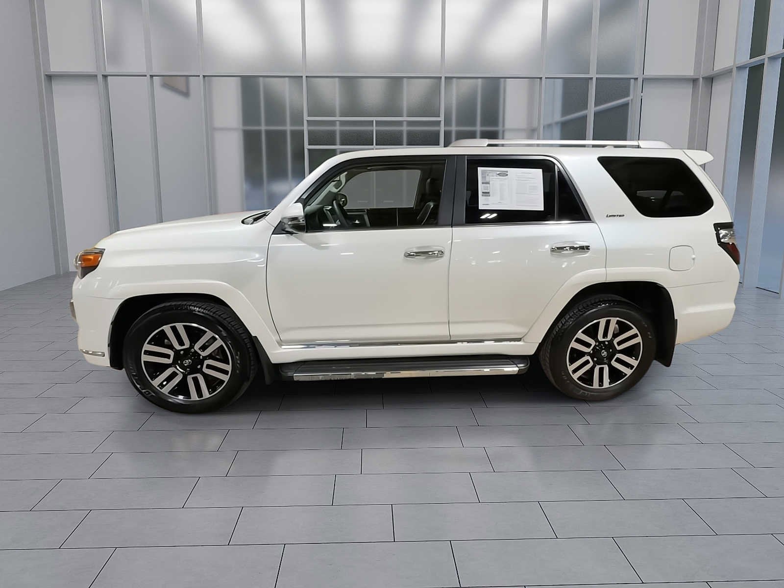 Thumbnail: 2023 Toyota 4Runner - 10