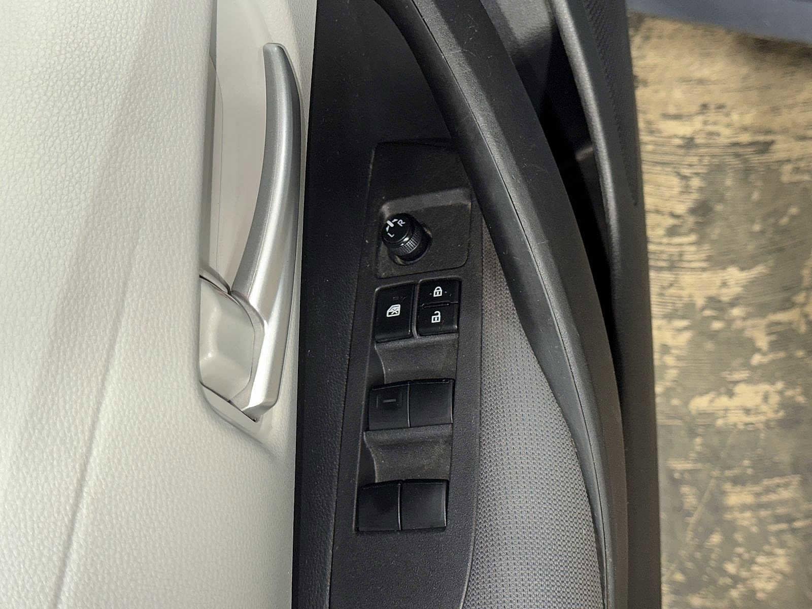 Thumbnail: 2021 Toyota Corolla - 22