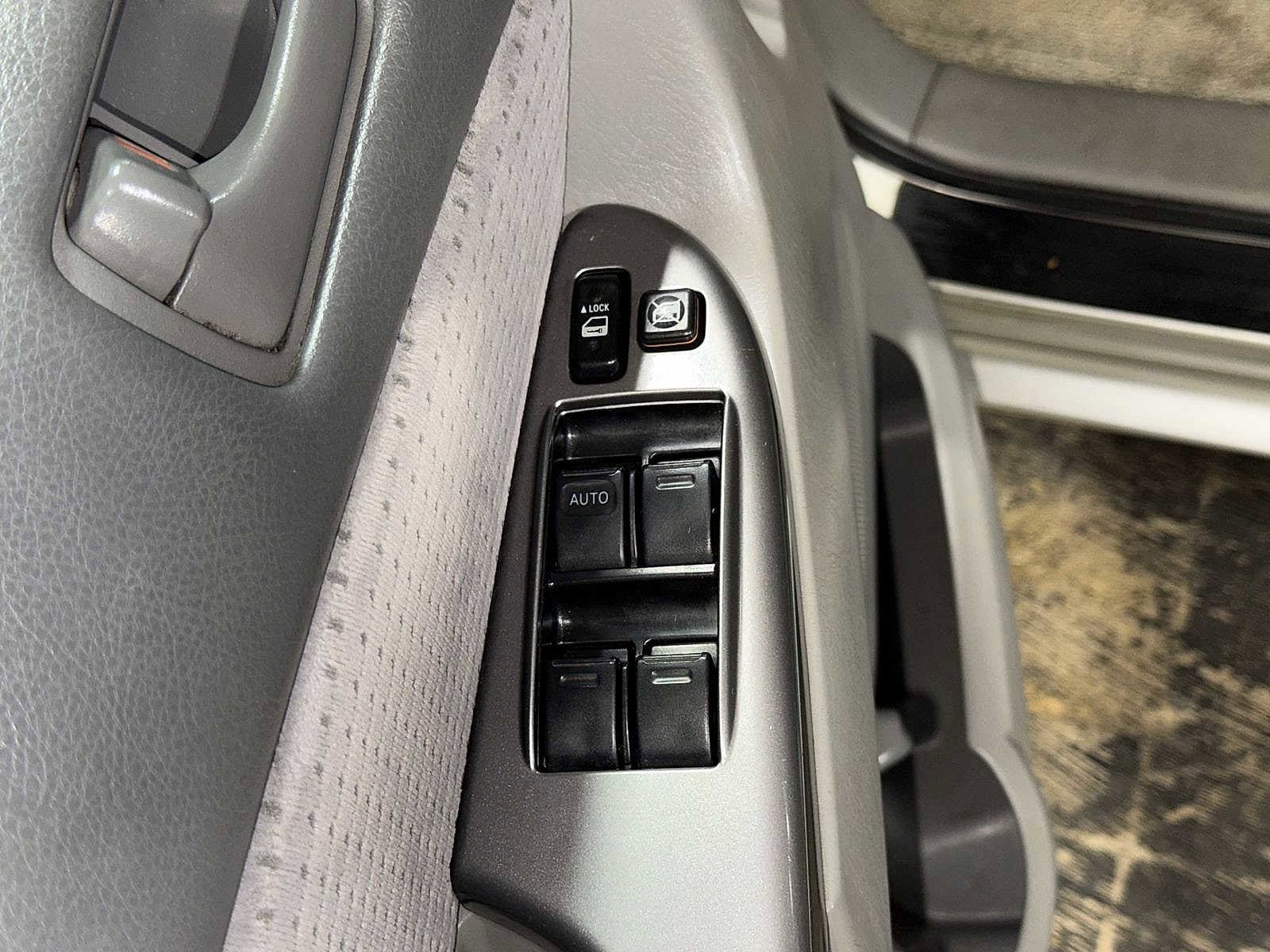 Thumbnail: 2006 Toyota Sienna - 20