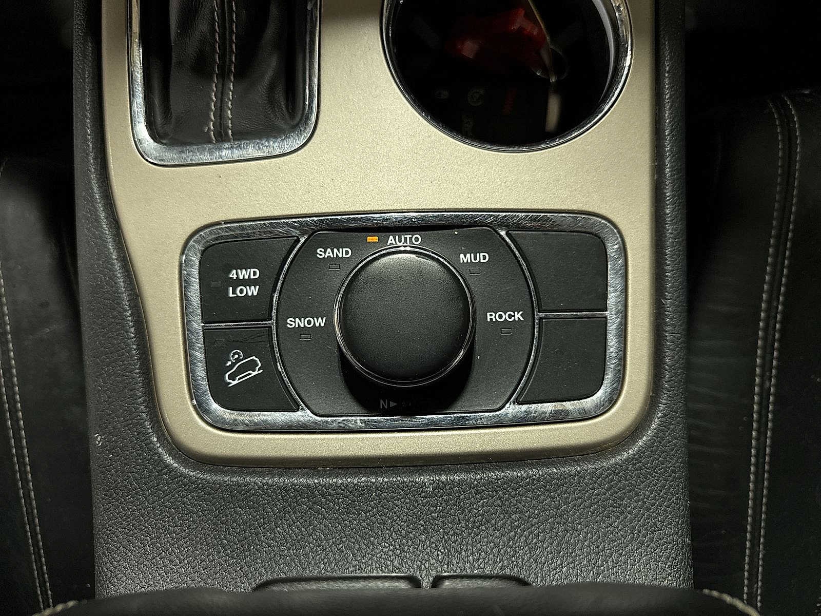 Thumbnail: 2017 Jeep Grand Cherokee - 37