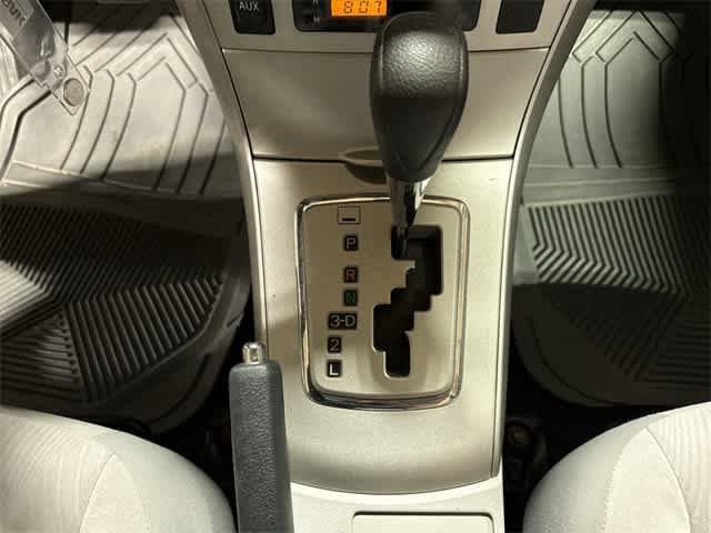 Thumbnail: 2011 Toyota Corolla - 28