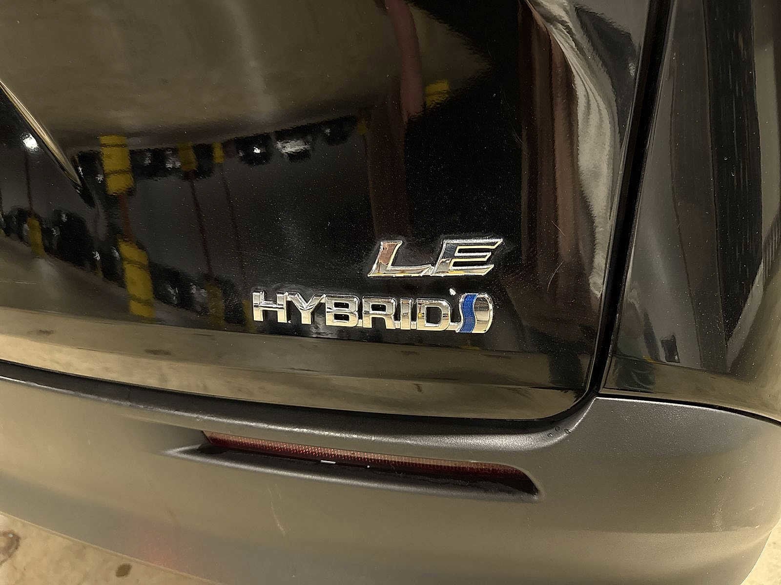 Thumbnail: 2022 Toyota Sienna - 27