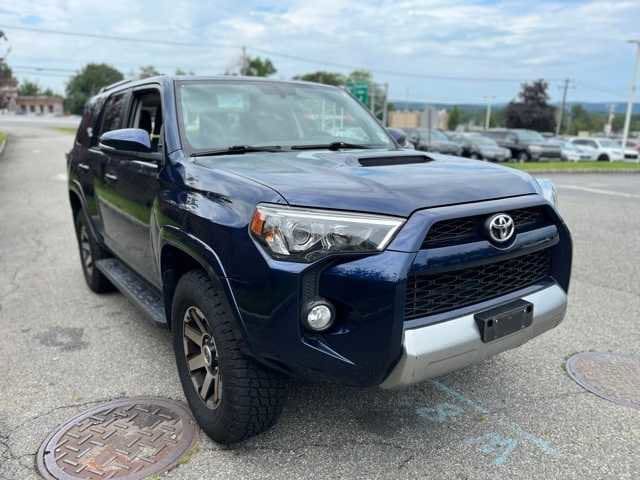 Thumbnail: 2019 Toyota 4Runner - 3