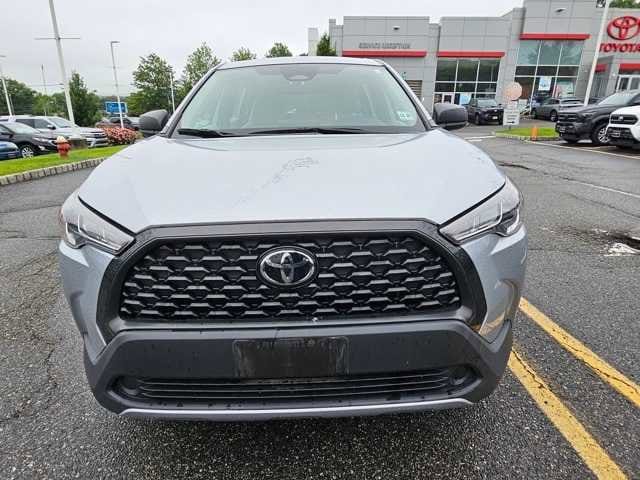 2023 Toyota Corolla Cross L 2